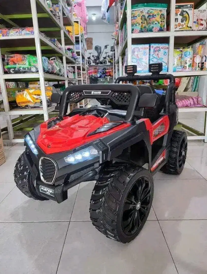 Promo Mobil Aki Jeep Bugatti Naver sudah ban karet, bergaransi mesin