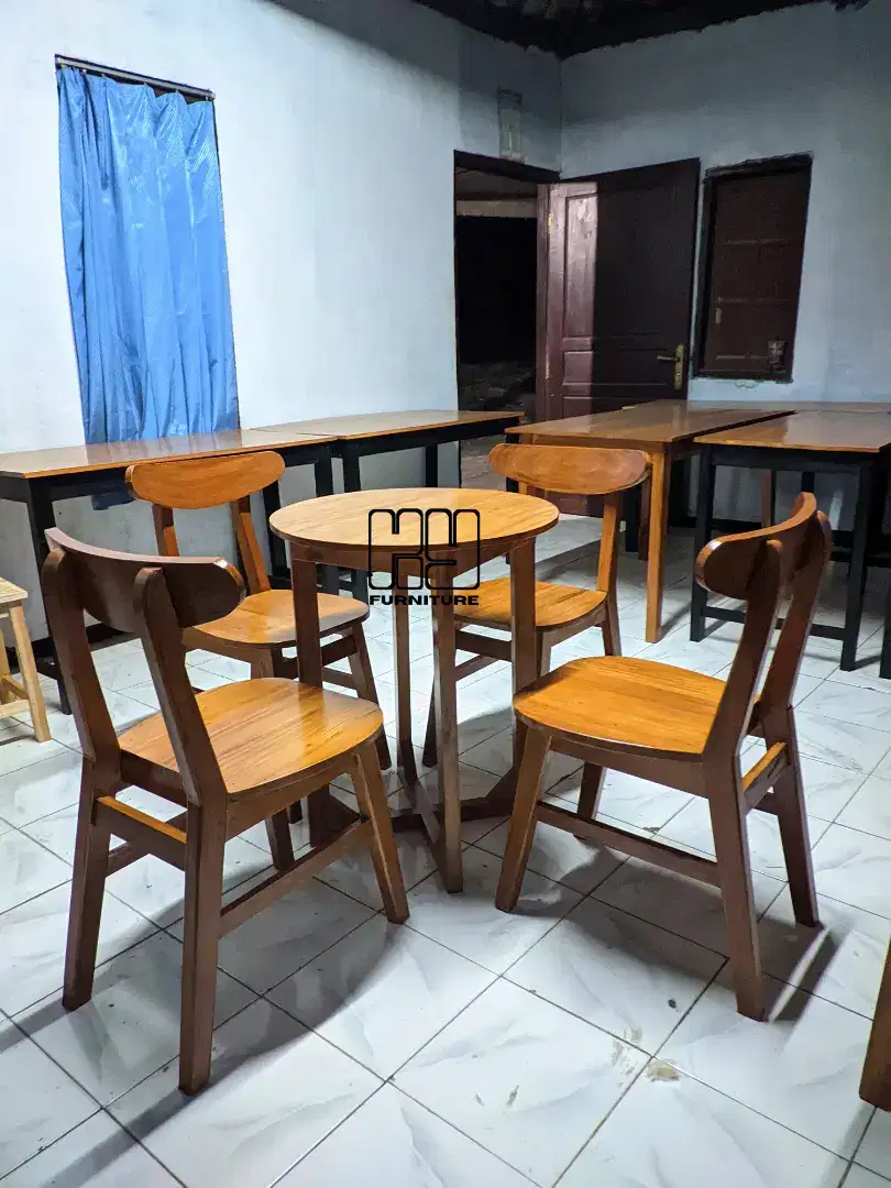 Meja cafe kursi ropan