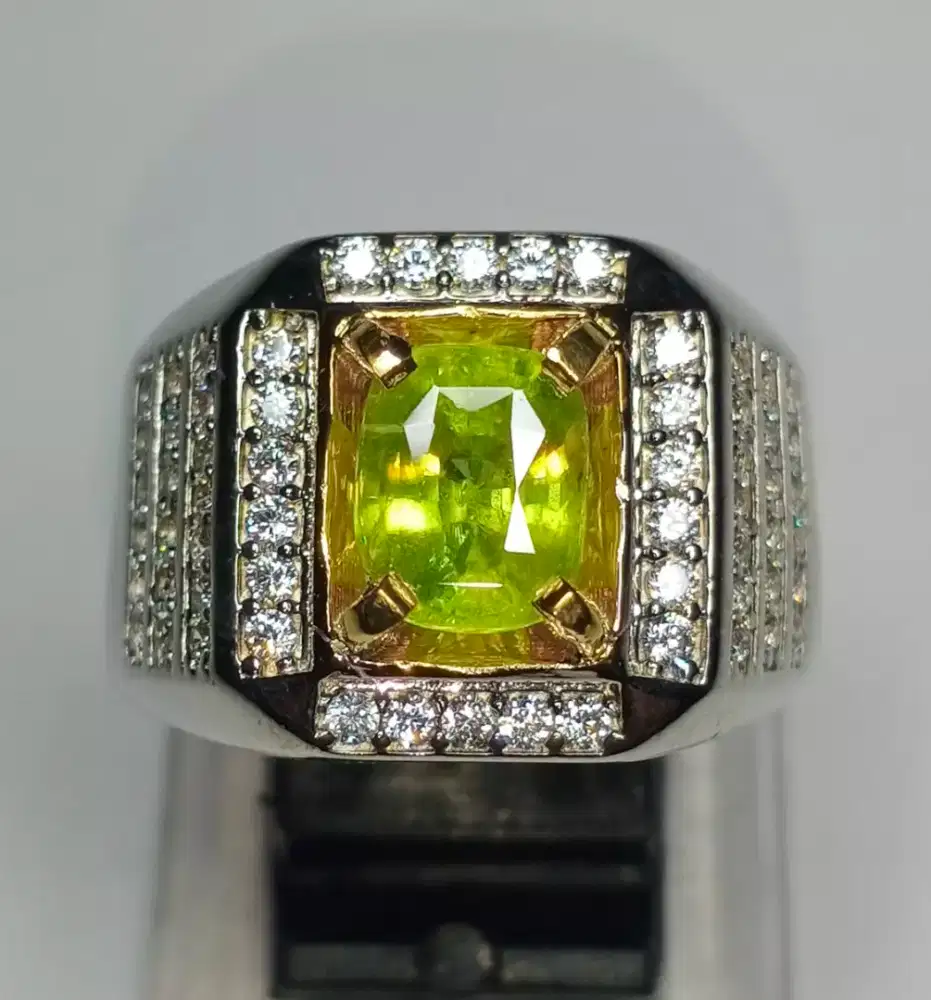 NATURAL GREEN SPHENE 2,22 CRT