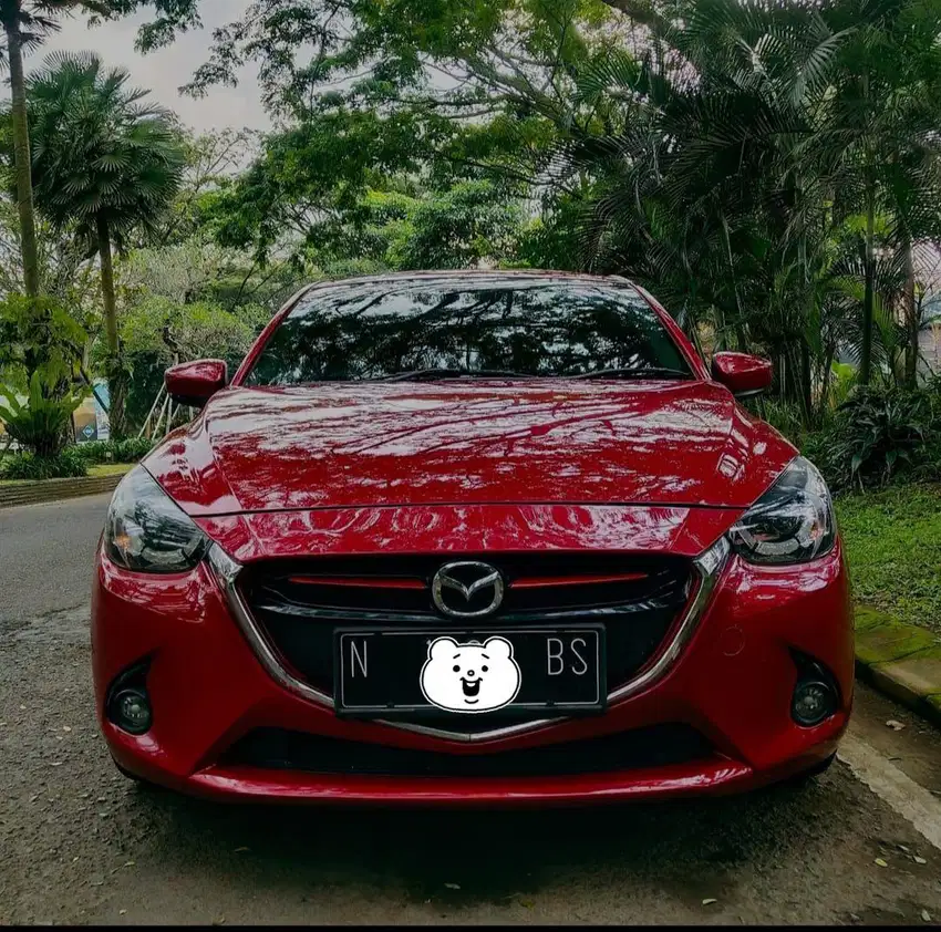 MAZDA 2.15 R SKY ACTIVE MATIC 2015 Merah  Cristal