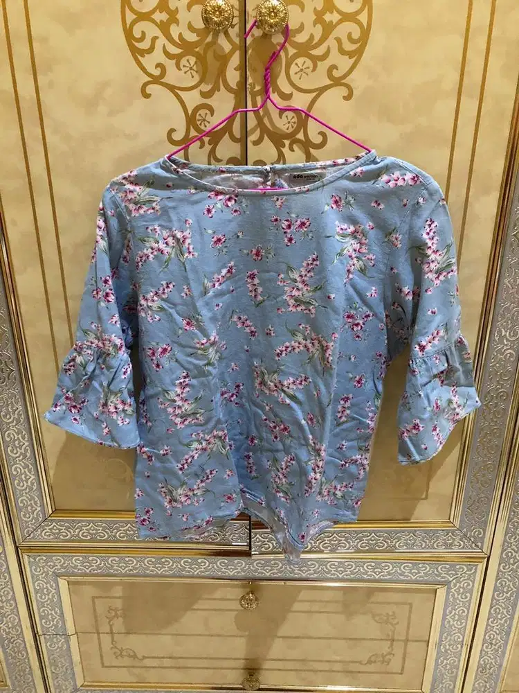Baju Blouse Biru Motif AdaWoman