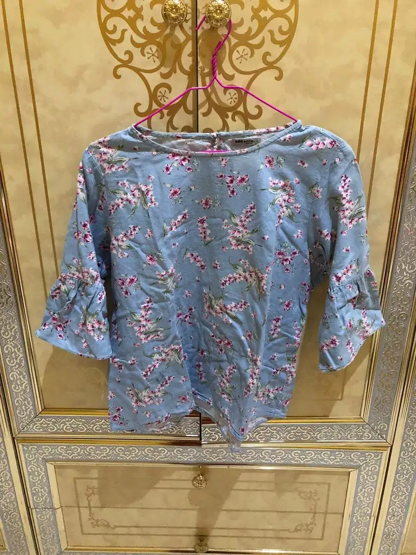 Baju Blouse Biru Motif AdaWoman