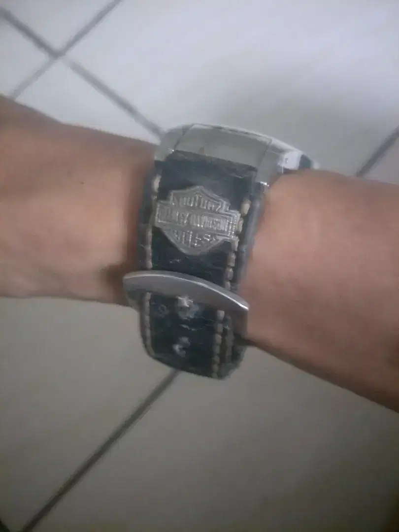 JAM TANGAN TALI JAM NYA HARLEY-DAVIDSON.