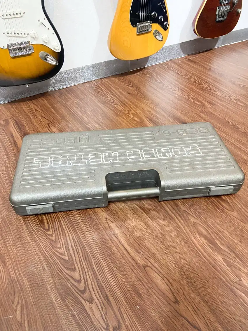 Boss BCB 6 Pedalboard