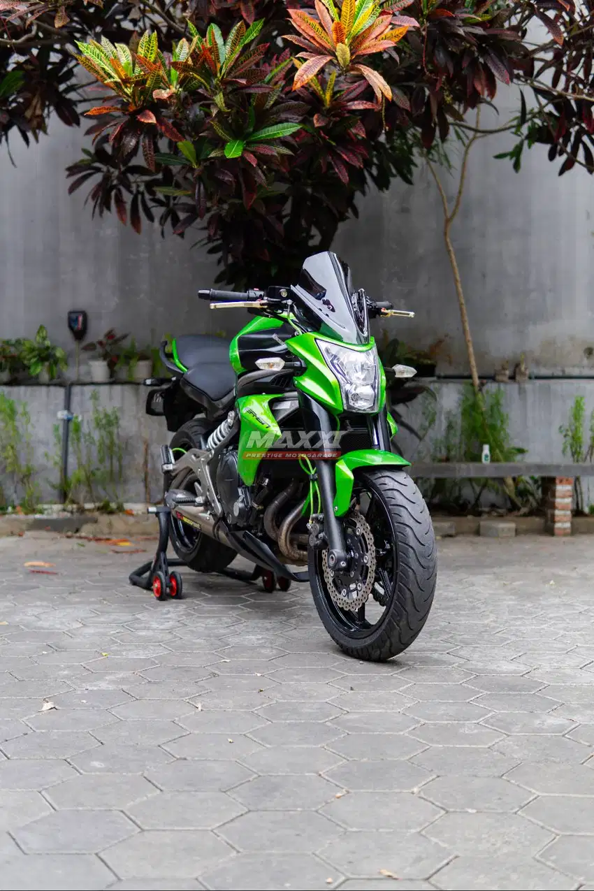 Kawasaki ER6N Full paper  harley  benelli  ktm