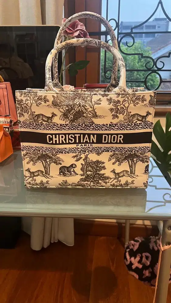 BRAND NEW TOTE BAG DIOR