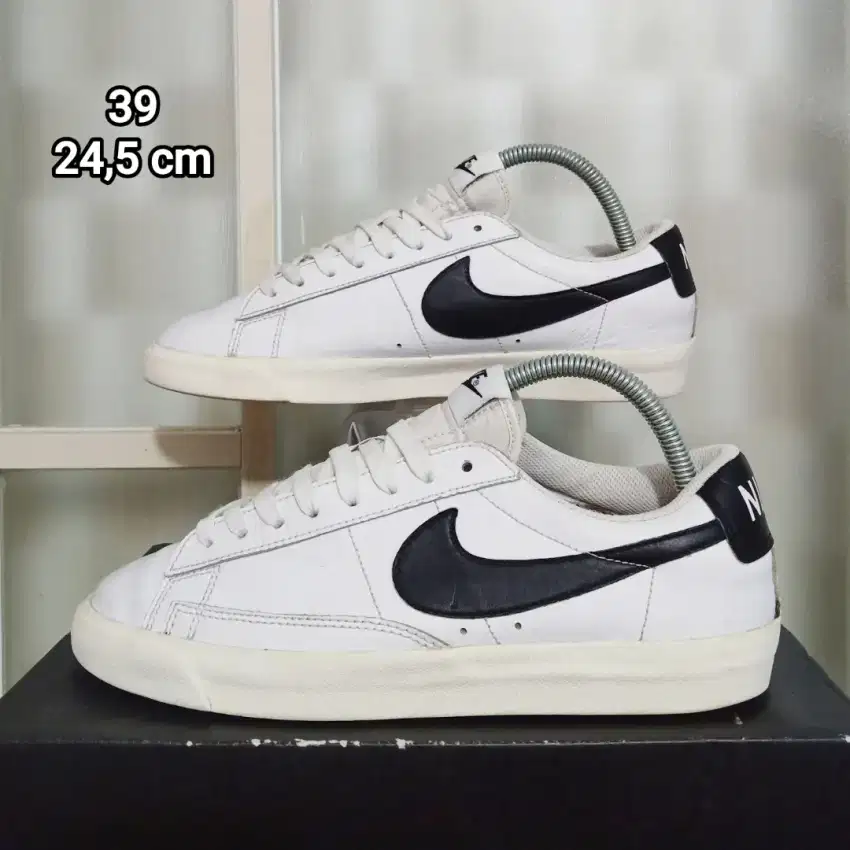 Nike Blazer Low Kulit