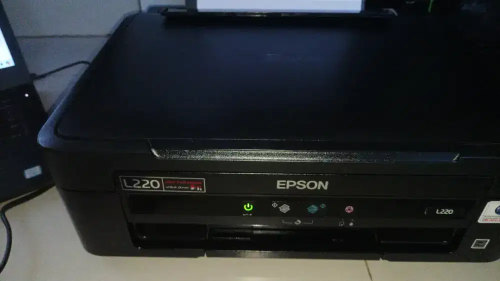 Epson L220(print,scan,copy).Tinggal pakai.Hasil terlampir.Bisa cod.