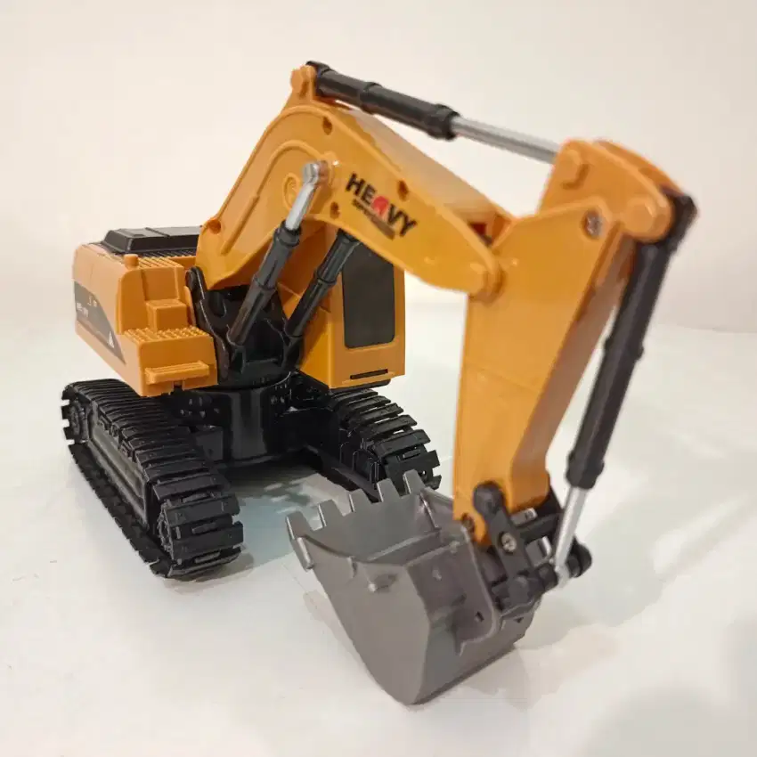 Excavator RC Trek Roda Karet toko BudiThinWing