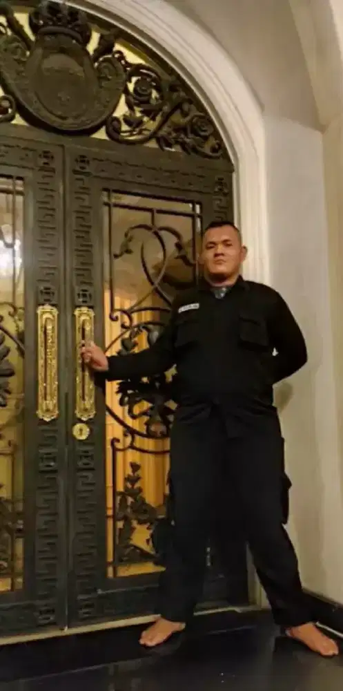 Mencari pekerjaan security & ajudan