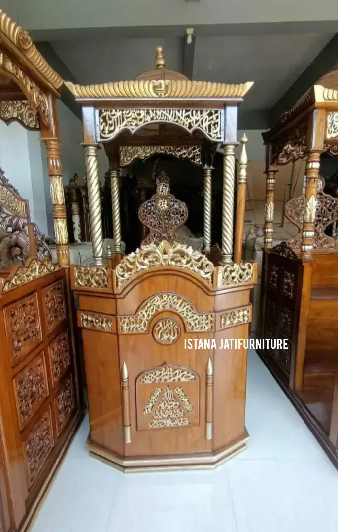 Mimbar masjid khutbah kayu jati