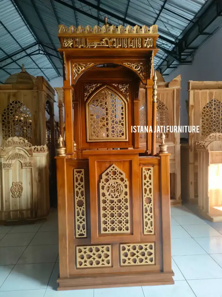 Mimbar masjid khutbah kayu jati