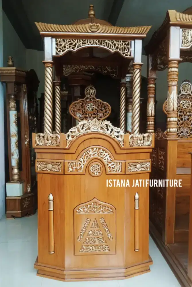 Mimbar masjid khutbah kayu jati
