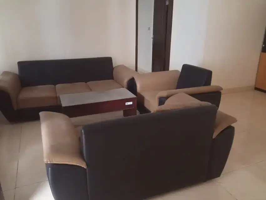 Tukang service sofa