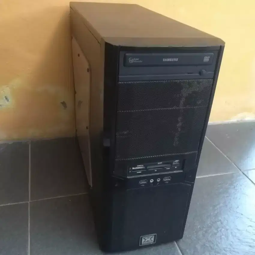 PC Desktop Intel Core i5-2400 • 8GB/1TB • nVidia 1GB