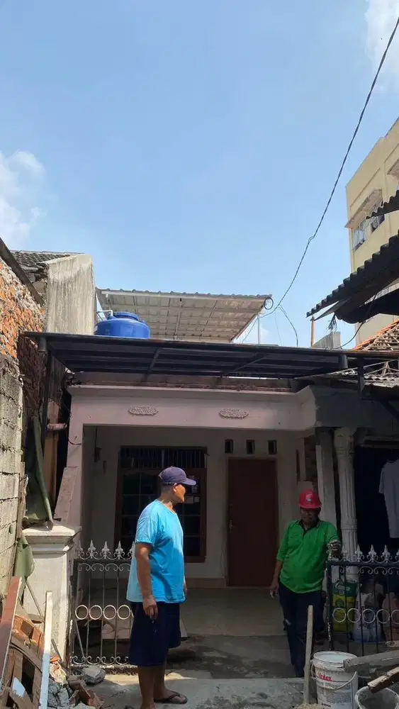 Dijual atau disewakan Rumah 2 lantai lokasi strategis