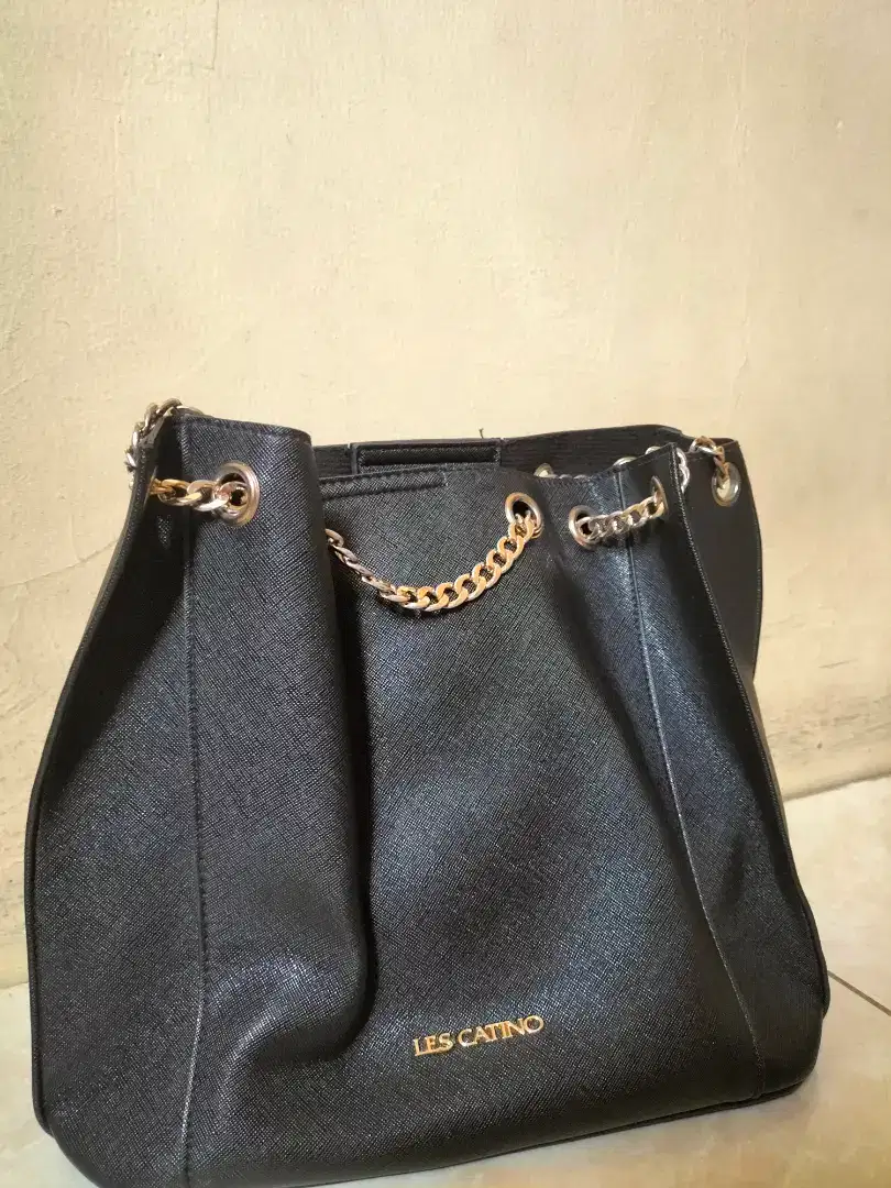 Dijual Tas Bahu wanita merek Les catino