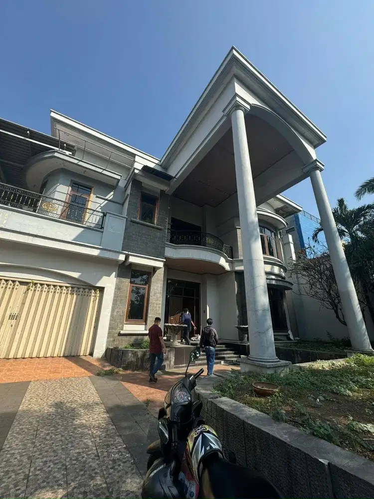 Disewakan Rumah Komersial Area Citraland Raya Bukit Golf