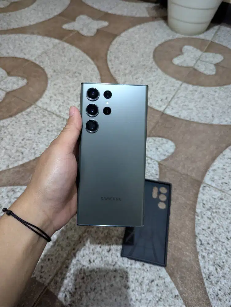 Mau jual Samsung S21 ultra 256 lengkap mulus Siap dibli