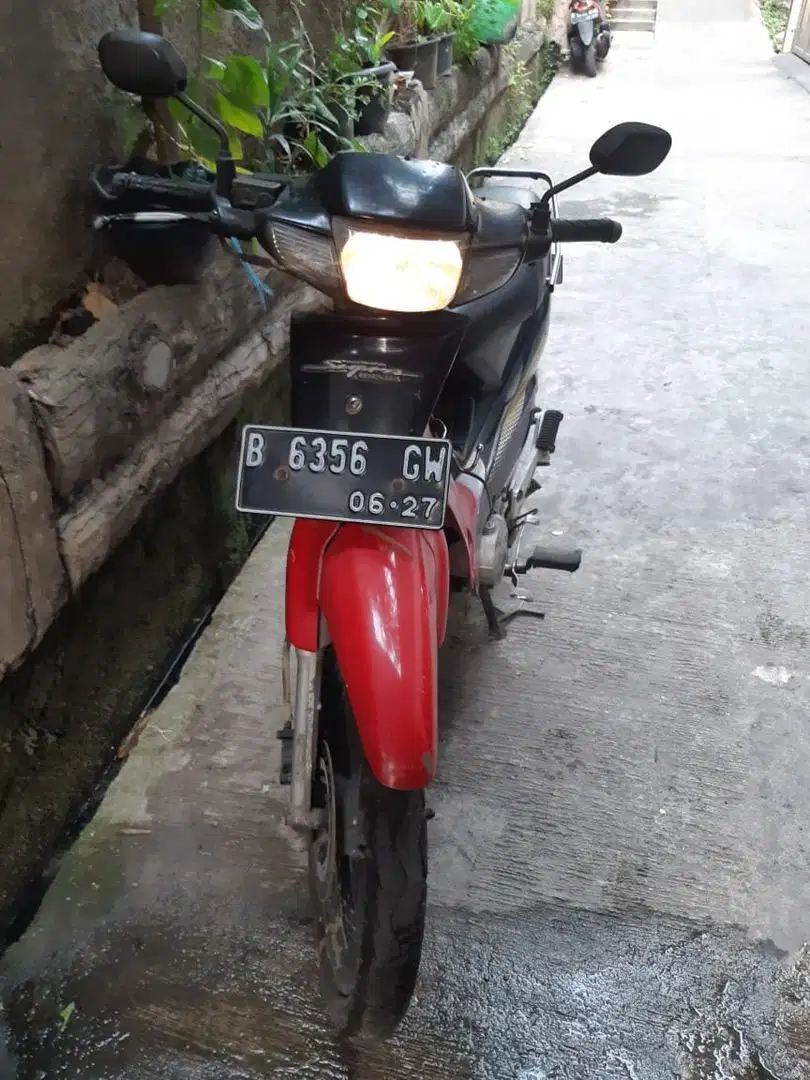 SUPRA X 2002 Merah hitam orisinil pajak hidup