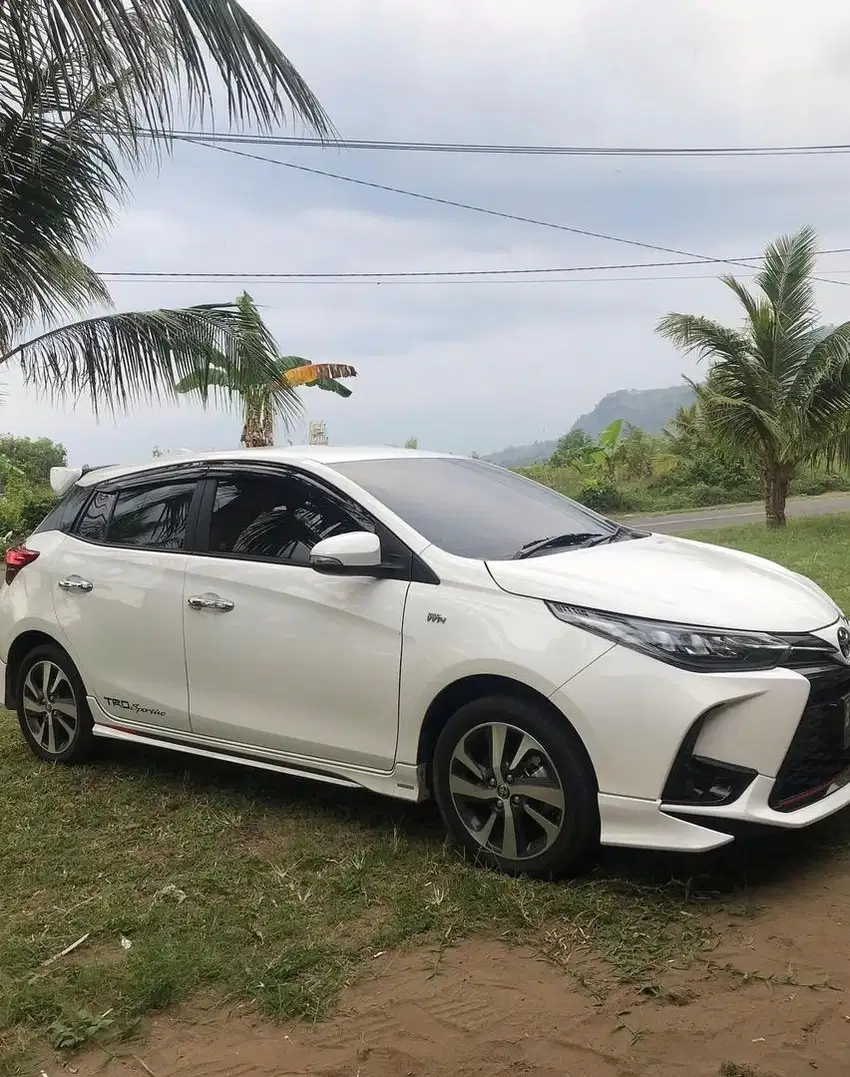 TOYOTA YARIS TRD SPORTIVO CVT 7 AB 2021