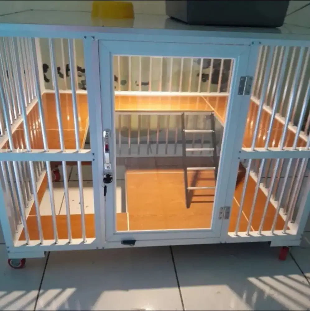 Kandang kucing alumunium