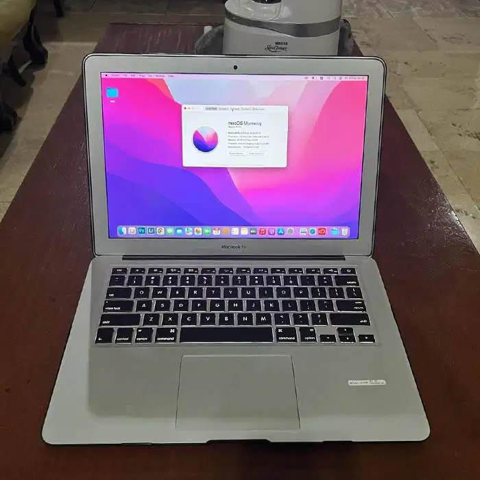 Dijual : MacBook Air 13 2015