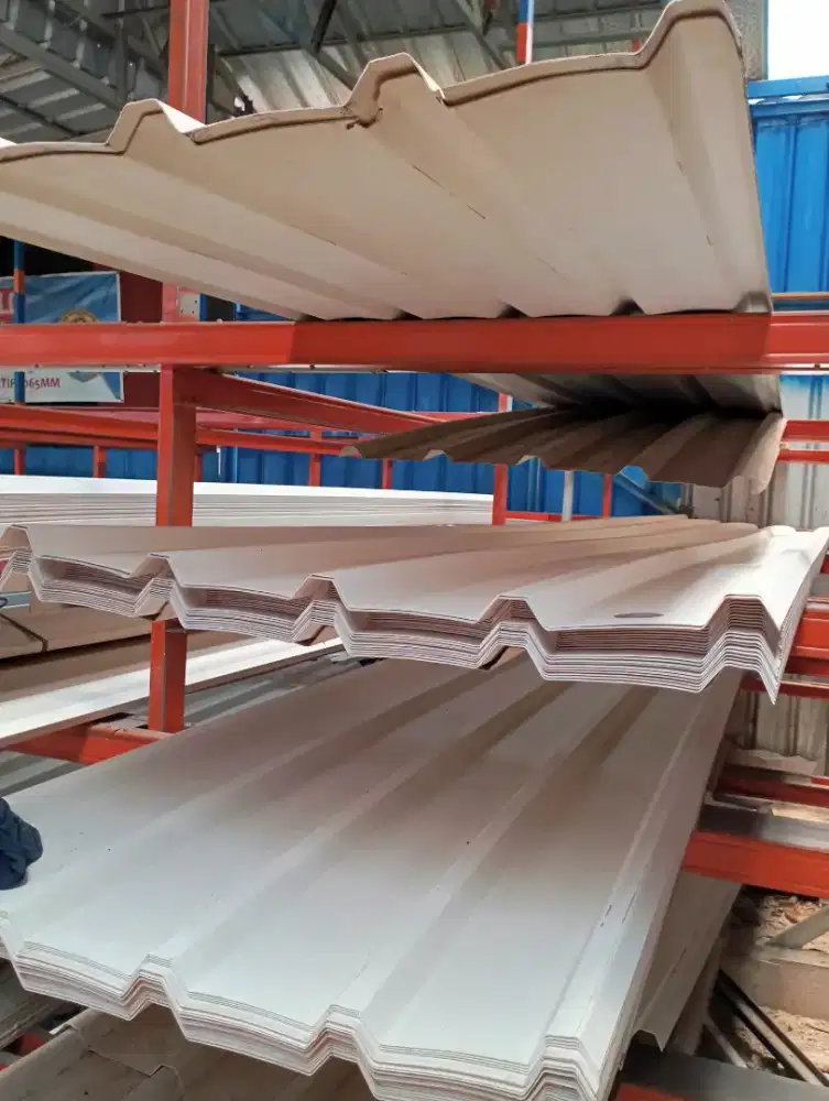 Kanopi baja ringan rapi terpasang