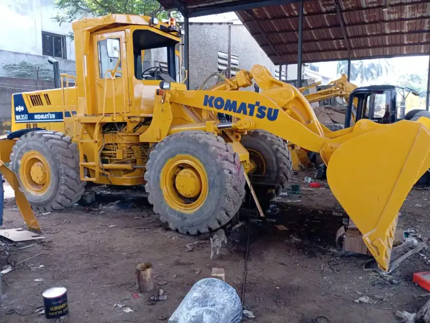 Dijual Komatsu WA350 Wheel Loader Build Up Harga tertera DP