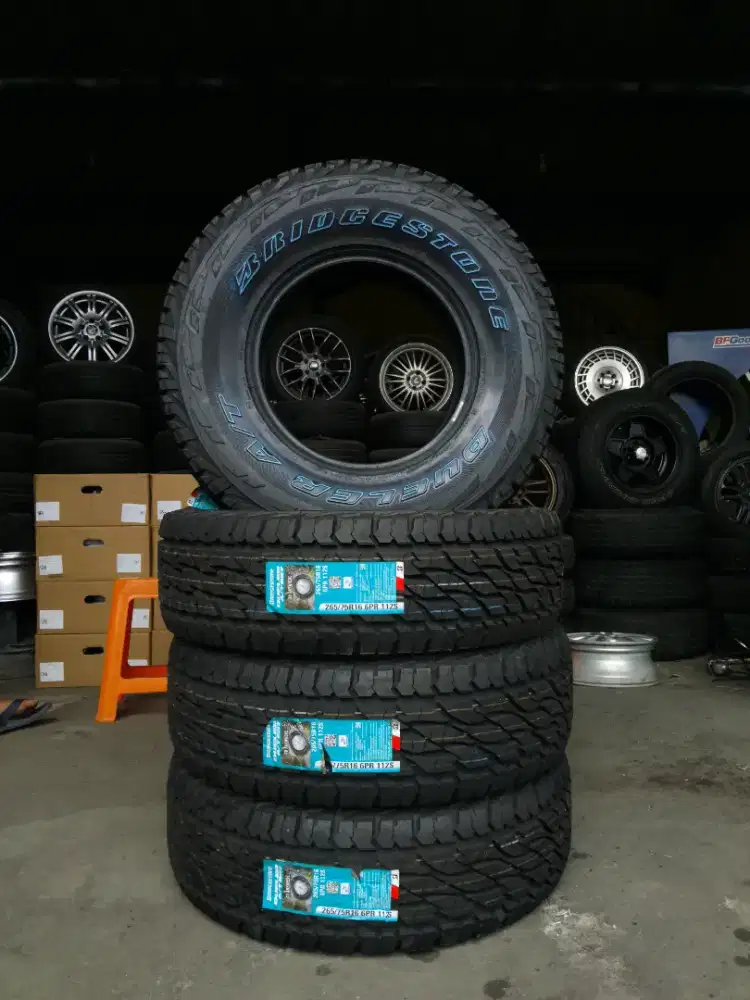 Ban dueller at697. 265 75 16