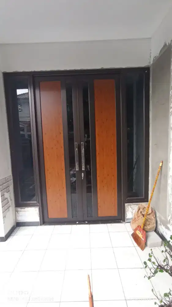 Kusen pintu alumunium minimalis