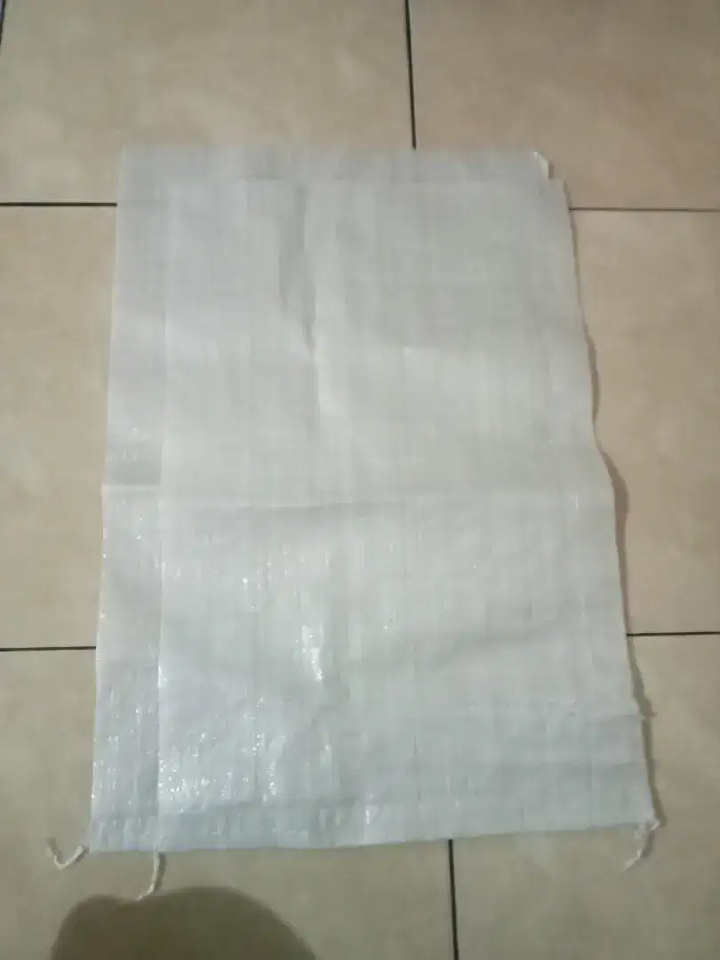 Jual dan Beli Goni