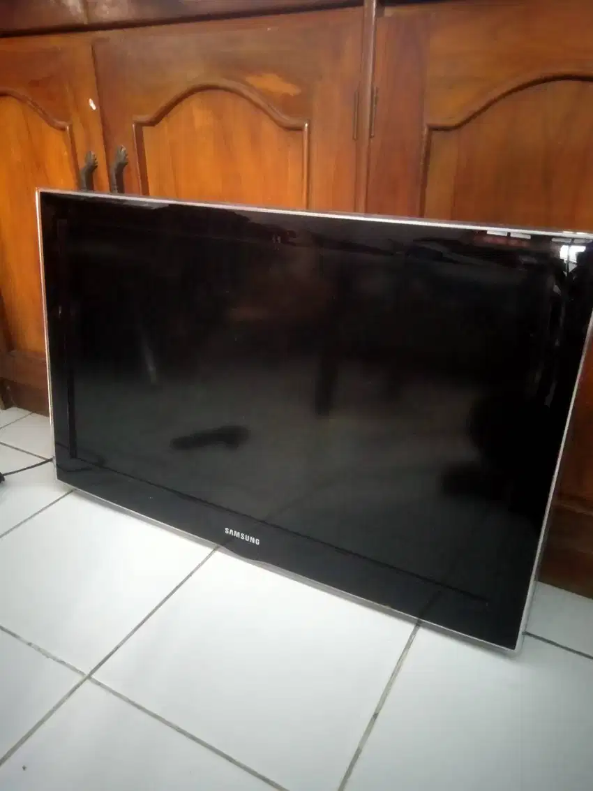 TV LED Samsung kondisi rusak mati