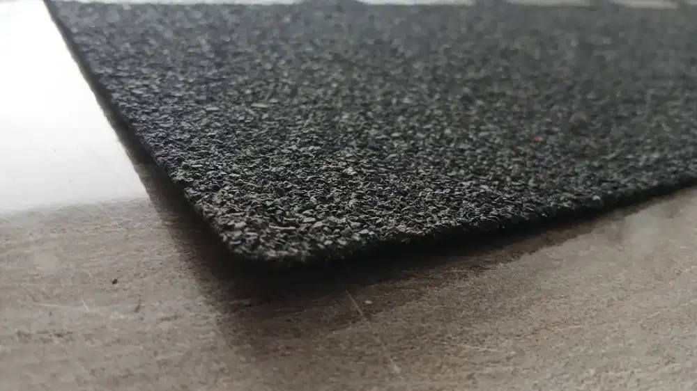 Atap bitumen berbahan aspal cti