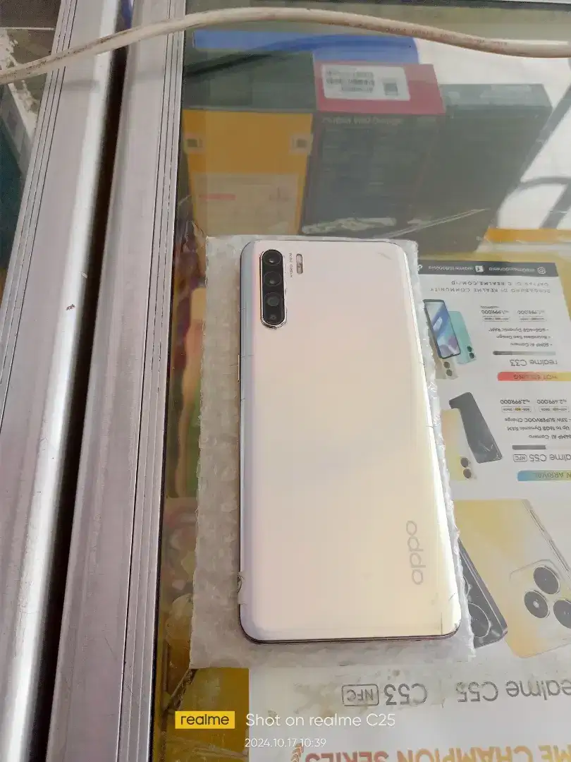 Oppo Reno3 8/128 bekas normal bisa Tukar Tambah (HP CES)