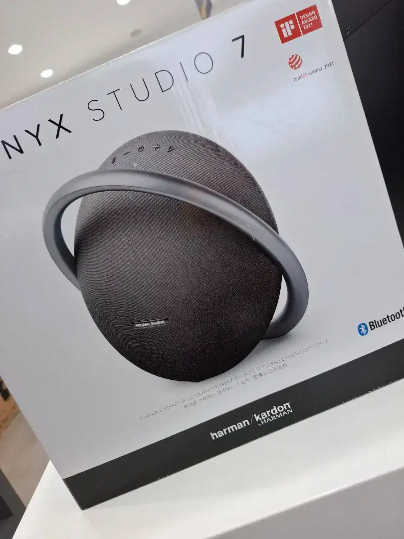 Harman Kardon Onyx Studio 7