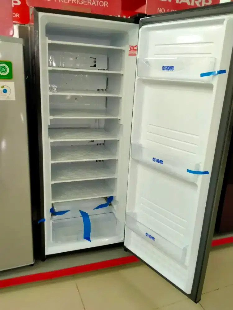 Kredit freezer batu es proses cepat