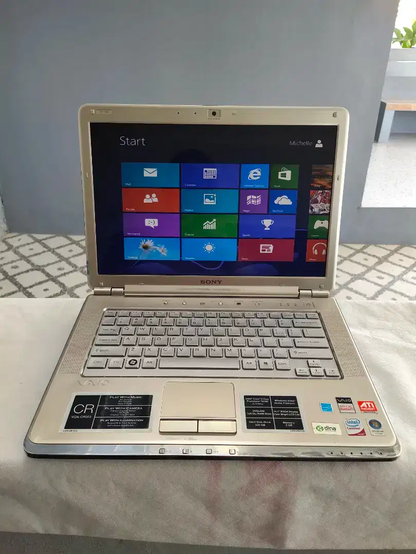 LapTop Sony Vaio VGN-CR353 Intel C.2duo, Rm 2GB,Hdd 250Gb - Kondisi95%