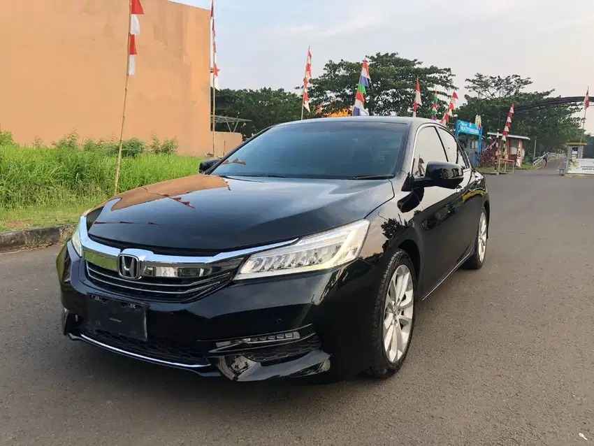 Honda Accord VTIL 2018 Hitam