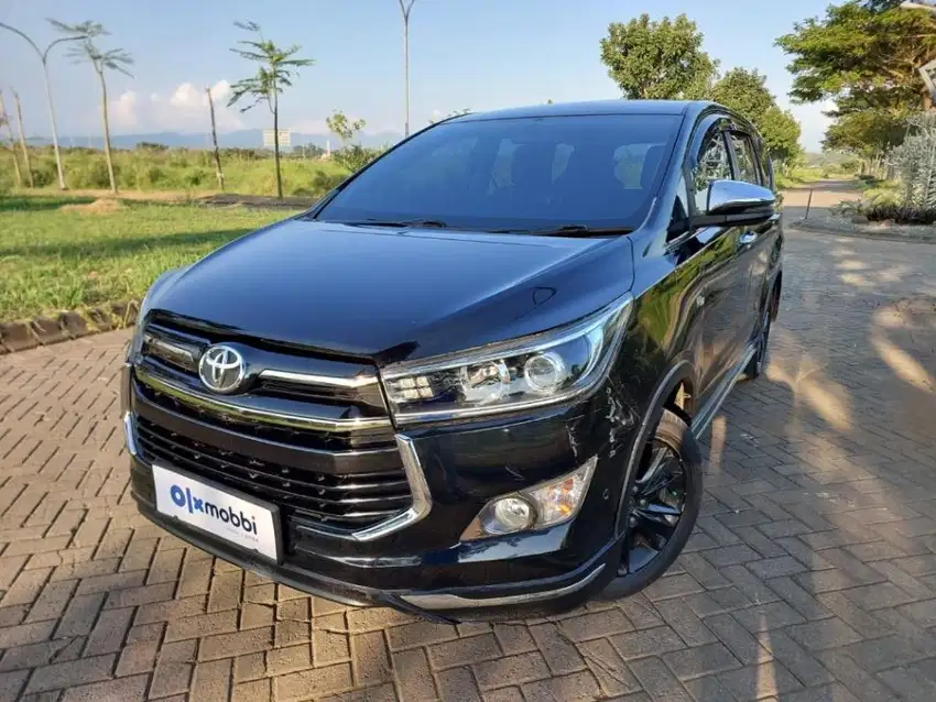 Toyota Kijang Innova 2.0 Venturer Bensin Automatic-2018