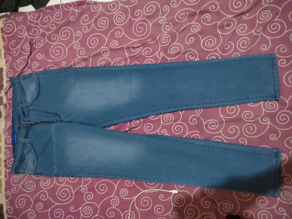 Celana jeans denim slimfit