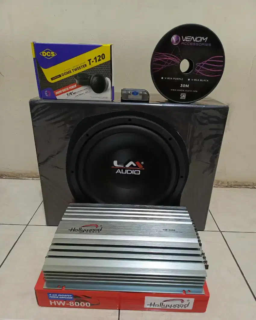 Paket audio mobil suara nya lembut udah sama pasang di rumah di kantor