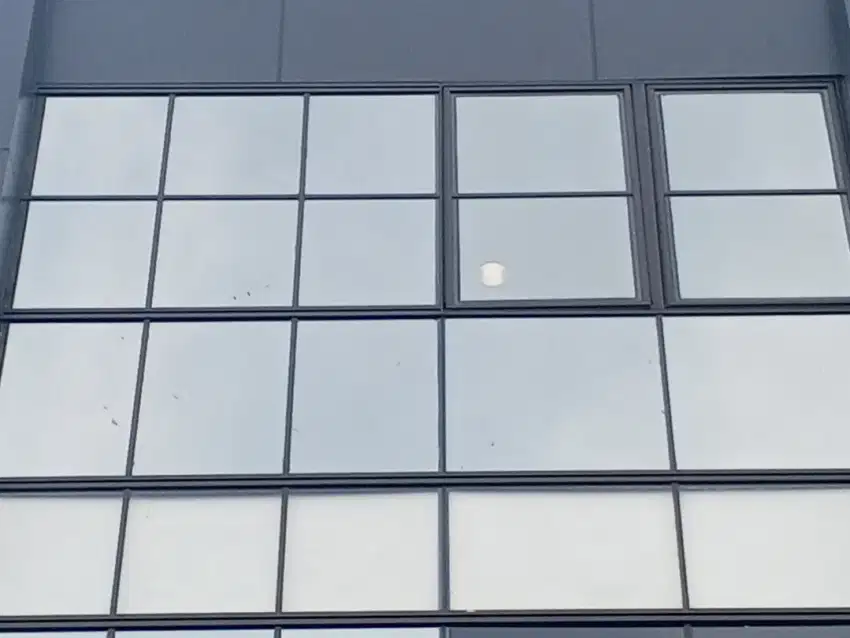 Kaca film untuk gedung, mobil dan kantor