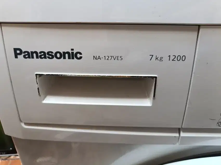 Mesin cuci panasonic  NA-127VE5 load 7 KG Front Load (Pintu Depan)