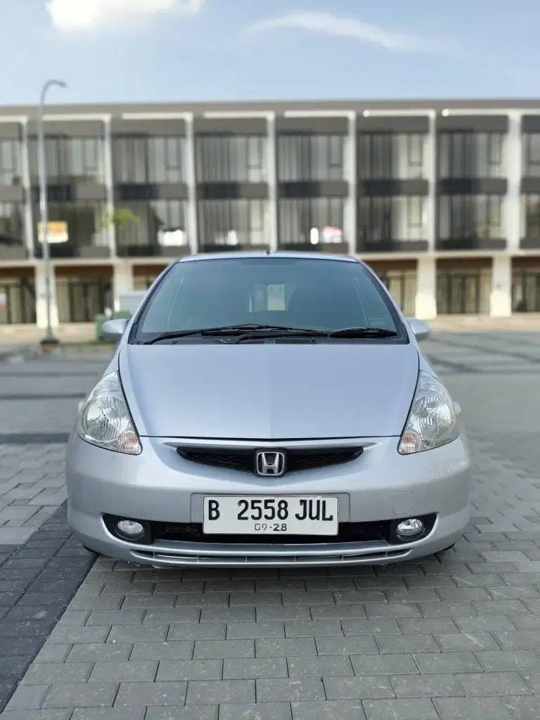 Honda Jazz Idsi AT 2005 km 120 rb asli silver full orisinil