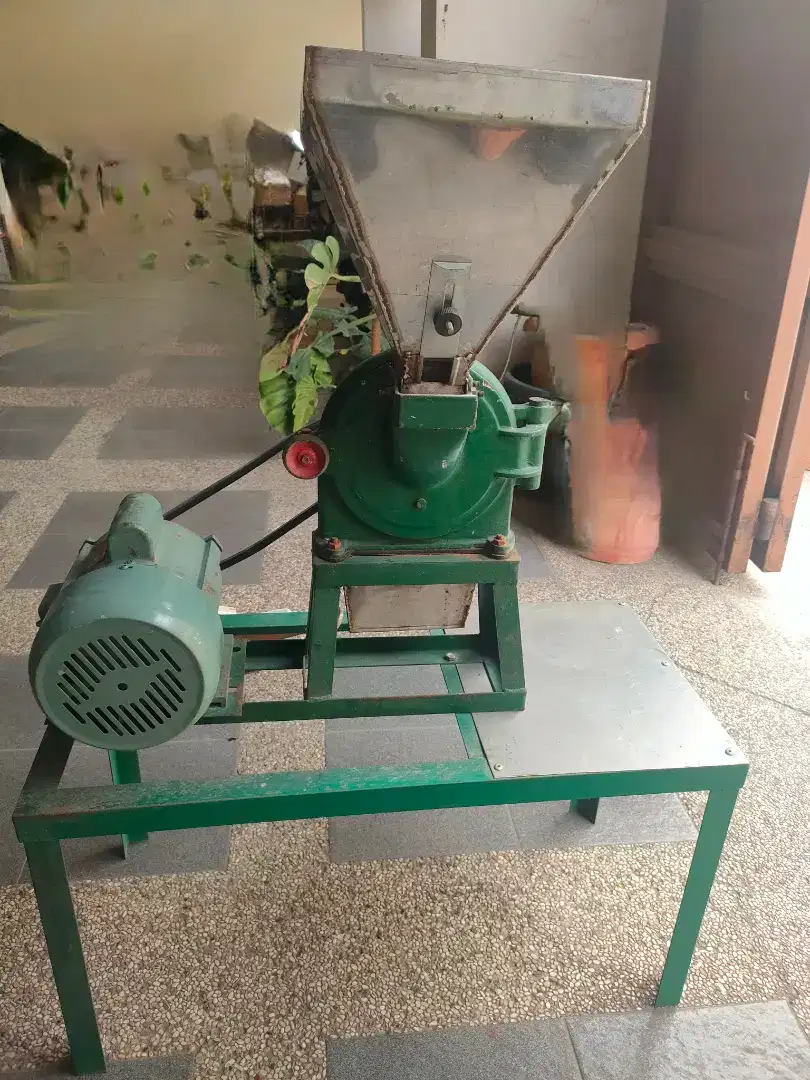 Mesin Penggiling Beras / Kopi / Merica / Ketumbar, dll ..