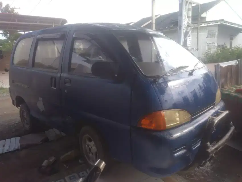 Daihatsu Espass biru