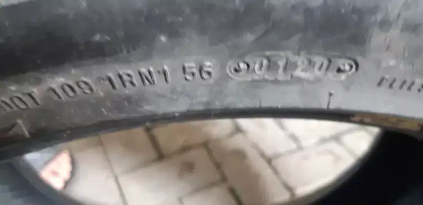 Ban 215/55 r17 merek acelera tahun2020