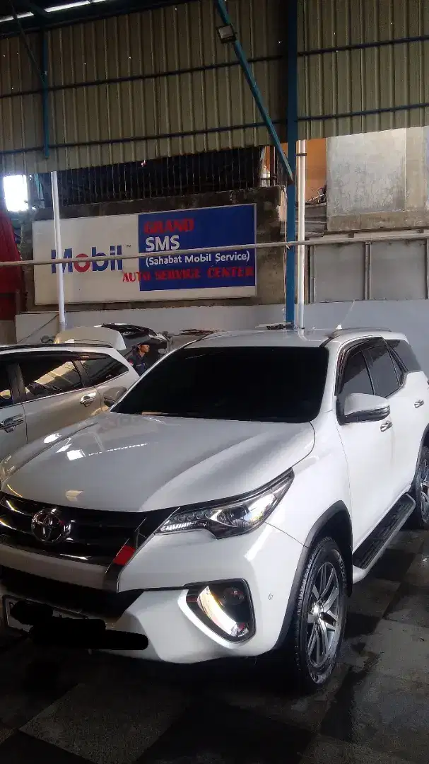 Fortuner vrz lux 2018(pemakaian 2019)