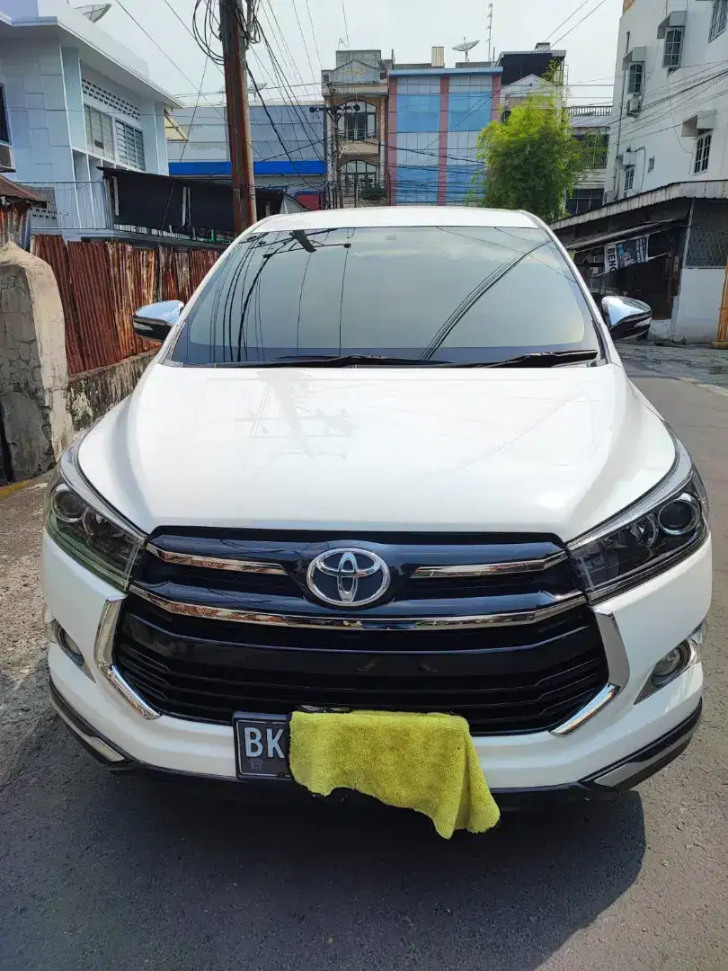 Toyota Kijang Innova Reborn Venturer